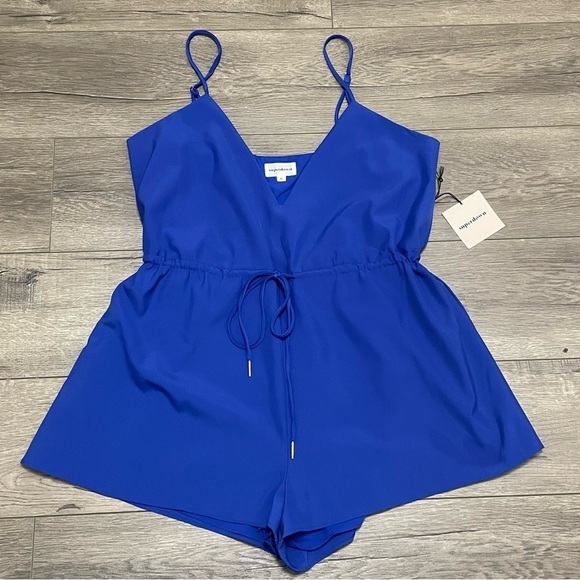 Superdown Austin Deep V Cobalt Blue Romper Sz Medium NWT - Picture 2 of 10